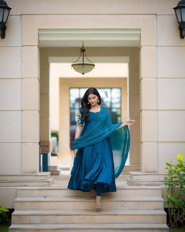 💙 Mor Pankh Vichitra Silk Anarkali with Dupatta ✨